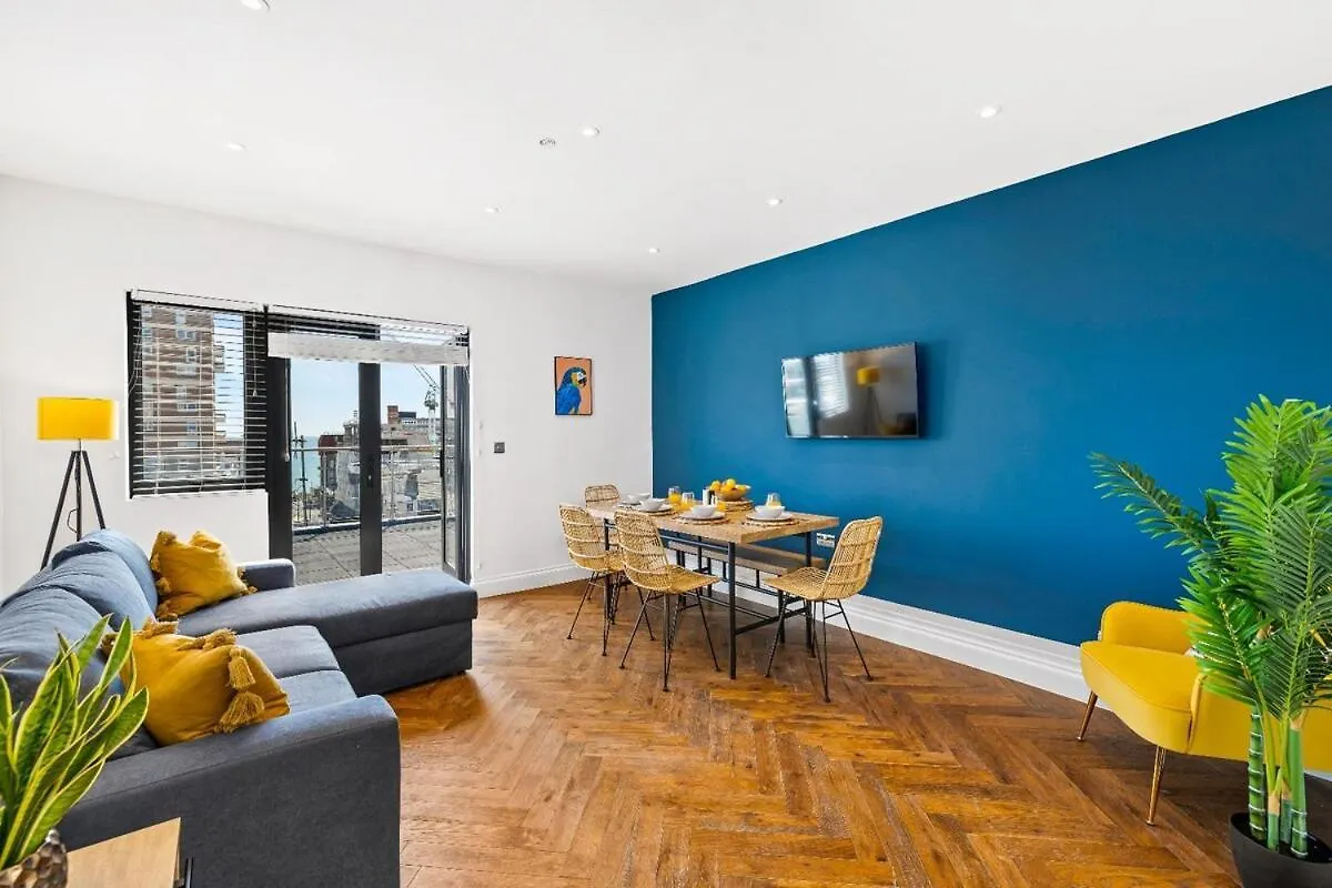 3 Bedroom Flat With Sea View And Roof Terrace 브라이턴