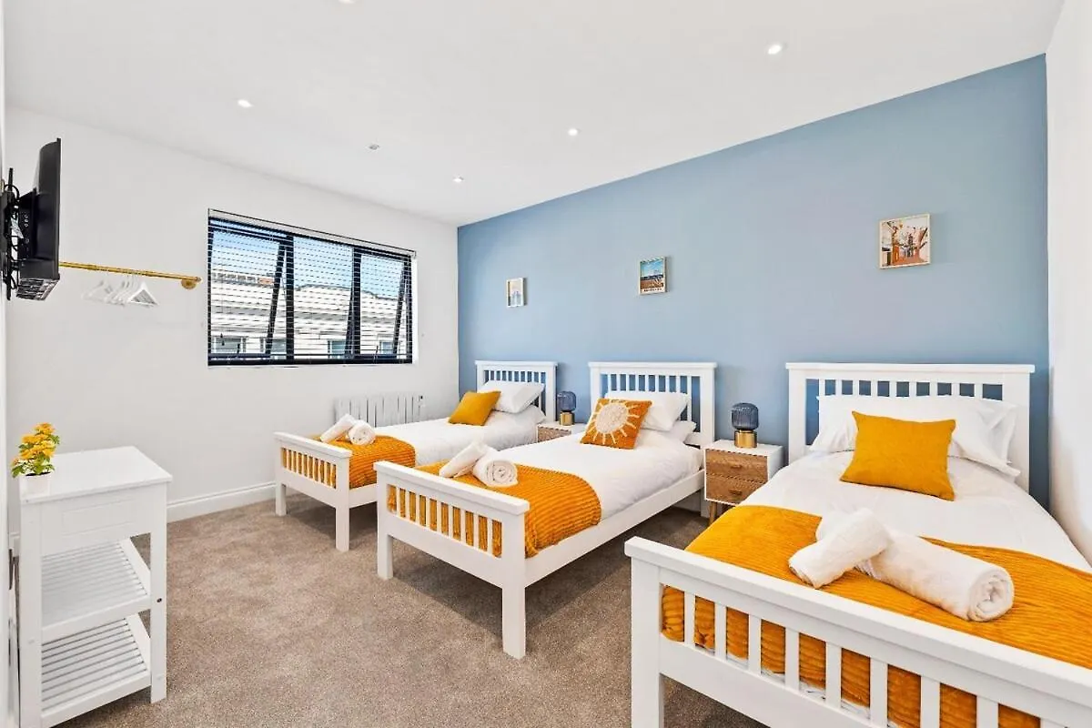 Daire 3 Bedroom Flat With Sea View And Roof Terrace Brighton Birleşik Krallık