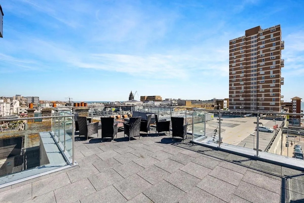 3 Bedroom Flat With Sea View And Roof Terrace Brighton Birleşik Krallık